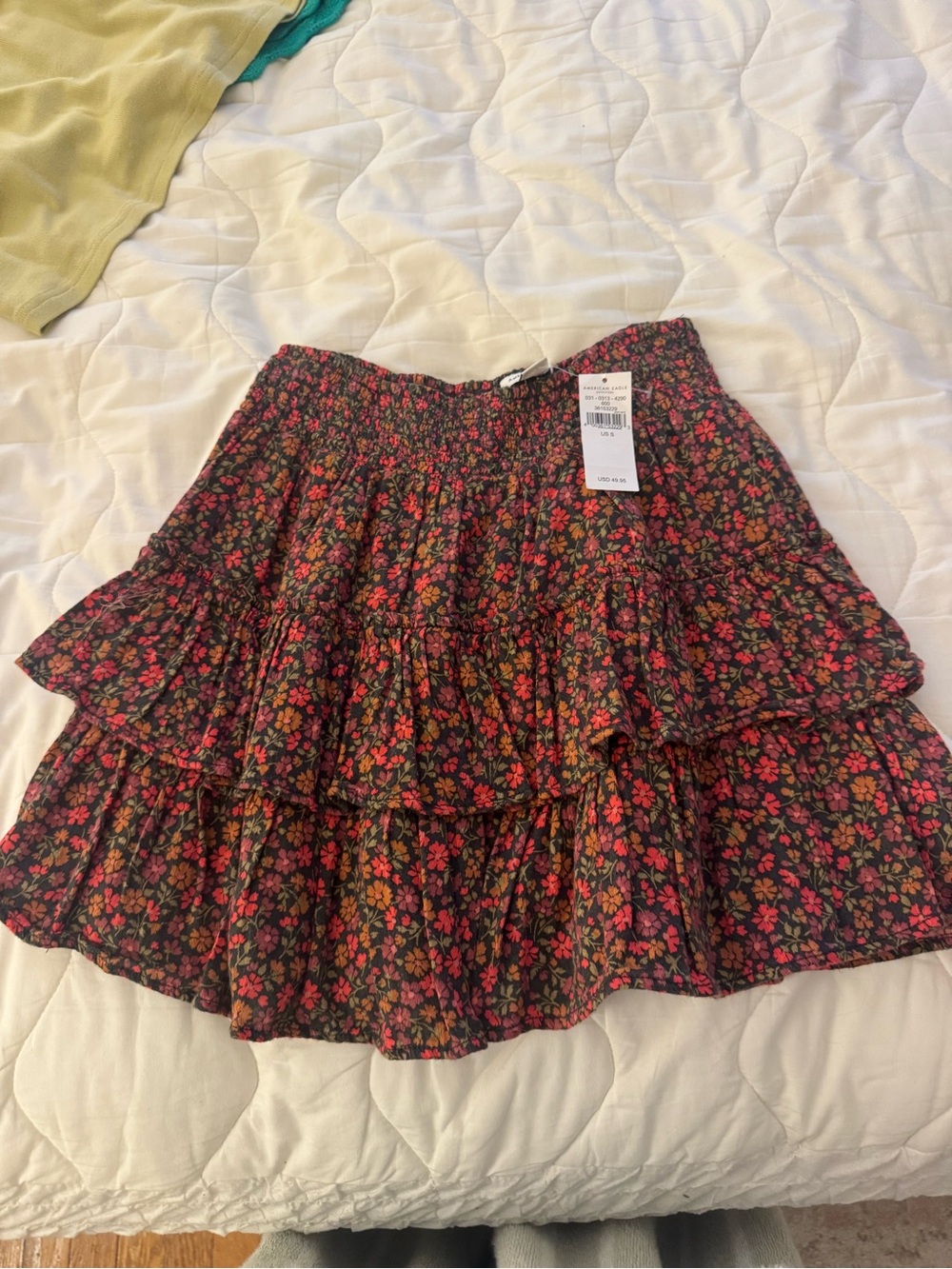 Tiered Floral Mini Skirt in Black & Pink - Unknown Brand